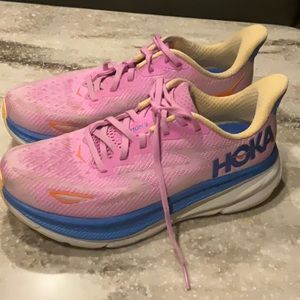 HOKA ONE ONE Clifton 9 Women's Running Shoes Cyclamen / Sweet Lilac